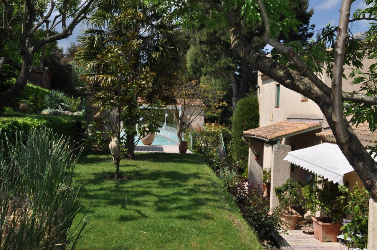 Roquevaire Lou Pin Dou Papet B&B 객실 사진